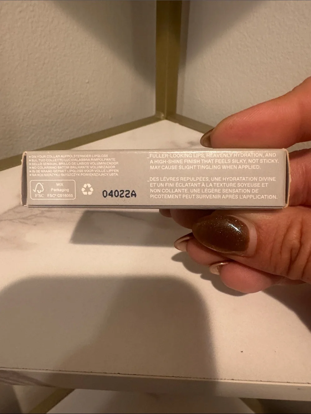 R.E.M Beauty On your Collar Lip Plumping Gloss